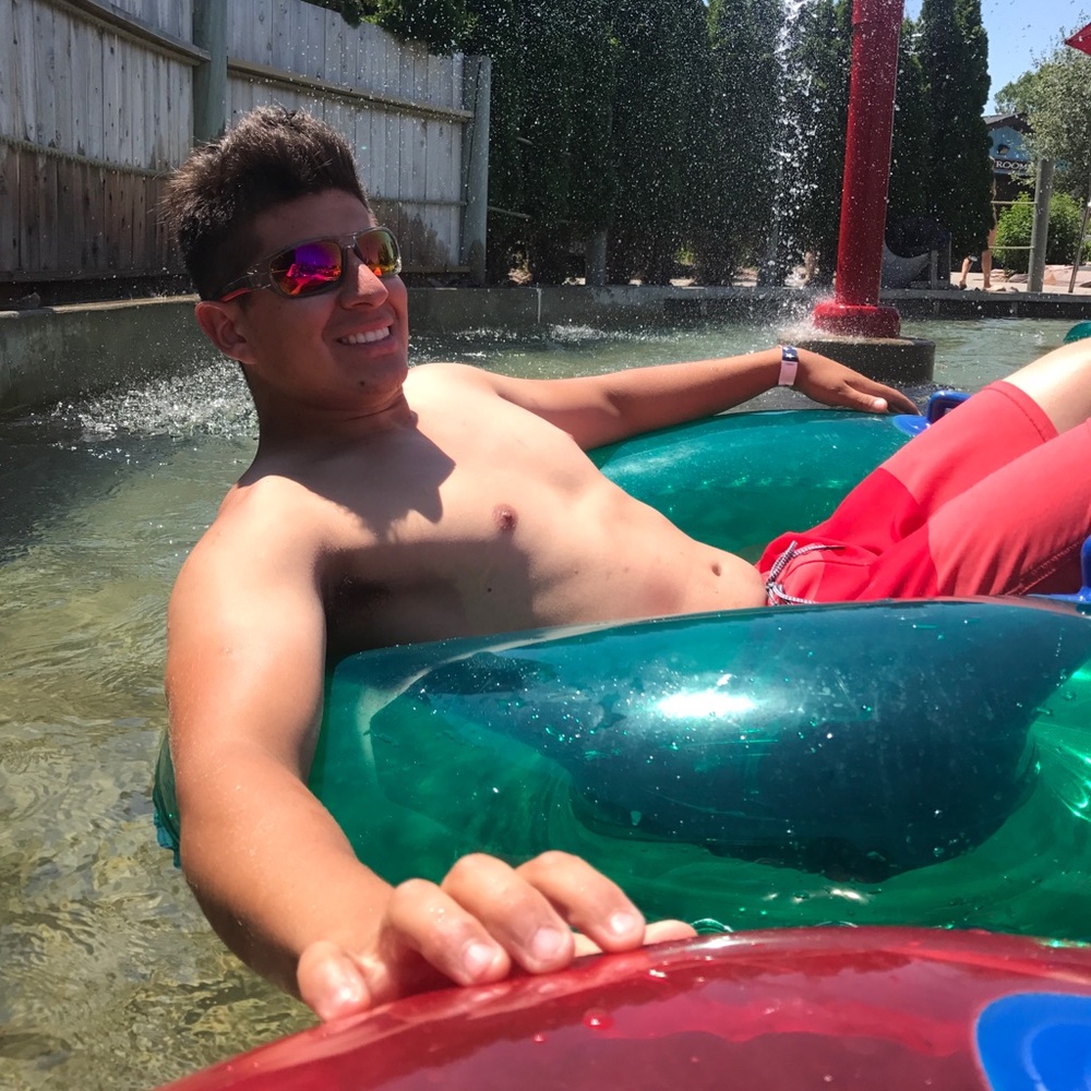 Meet your Posher, Joel